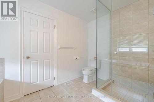 5358 Mallory Road, Mississauga, ON - Indoor Photo Showing Bathroom