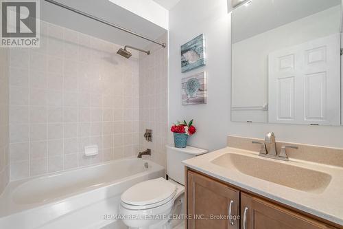 5358 Mallory Road, Mississauga, ON - Indoor Photo Showing Bathroom