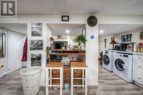 21 Waterside Avenue, Cambridge, ON - Indoor Photo Showing Laundry Room