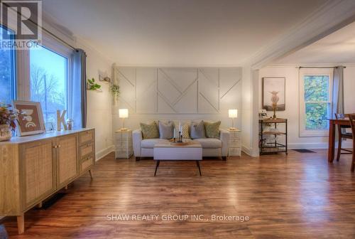 21 Waterside Avenue, Cambridge, ON - Indoor Photo Showing Living Room