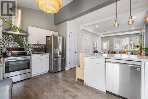 195 Wood Street E, Hamilton, ON - Indoor Photo Showing Kitchen With Stainless Steel Kitchen