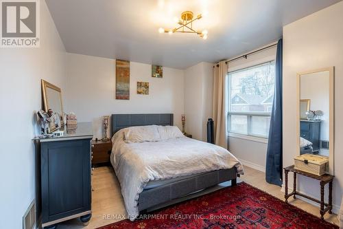 50 1/2 Clyde Street, Hamilton, ON - Indoor Photo Showing Bedroom