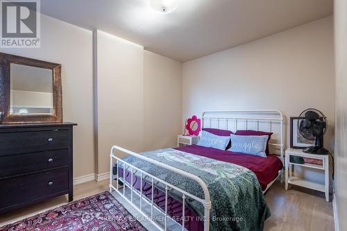 50 1/2 Clyde Street, Hamilton, ON - Indoor Photo Showing Bedroom