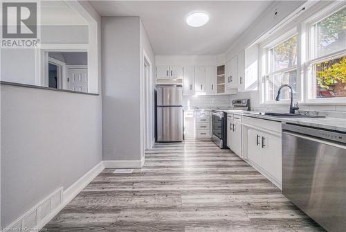 336 Weber Street W, Kitchener, ON - Indoor Photo Showing Kitchen