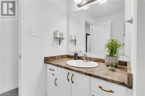 Bathroom with vanity - 50 Howe Drive Unit# 17B, Kitchener, ON - Indoor Photo Showing Bathroom