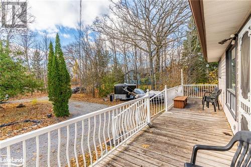 20 Camelot Place, Kawartha Lakes, ON - Outdoor With Exterior