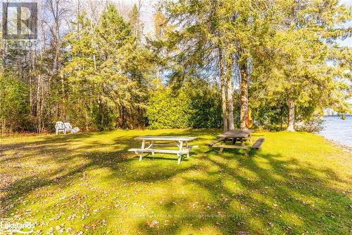 20 Camelot Place, Kawartha Lakes, ON - Outdoor