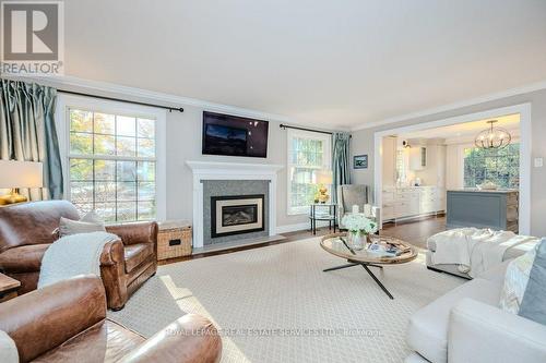 2145 Elmhurst Avenue, Oakville, ON - Indoor Photo Showing Living Room With Fireplace