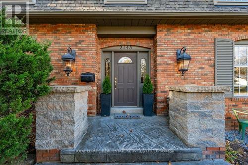 2145 Elmhurst Avenue, Oakville, ON - Outdoor