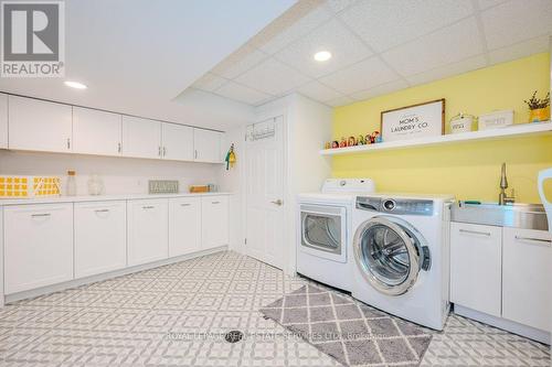 2145 Elmhurst Avenue, Oakville, ON - Indoor Photo Showing Laundry Room