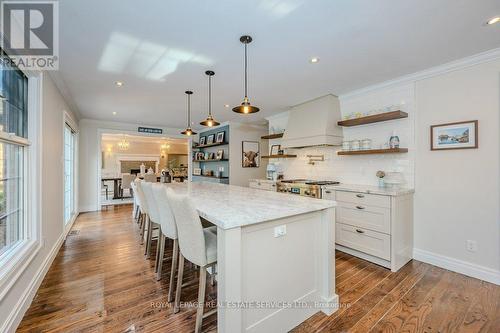 2145 Elmhurst Avenue, Oakville, ON - Indoor Photo Showing Kitchen With Upgraded Kitchen