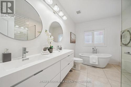 2360 Canterbury Crescent, Pickering, ON - Indoor Photo Showing Bathroom