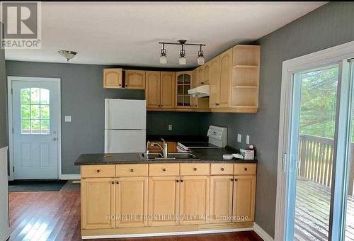 351 Regional Hwy 47, Uxbridge, ON - Indoor Photo Showing Kitchen