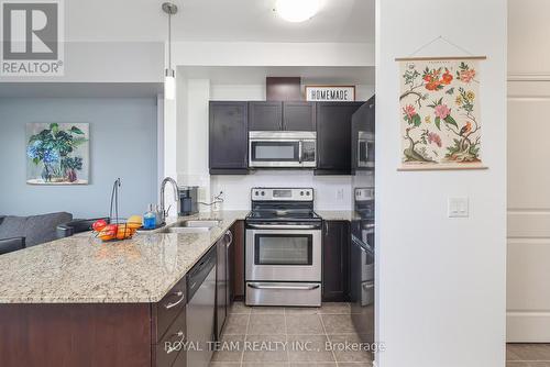 905 - 7730 Kipling Avenue, Vaughan, ON - Indoor Photo Showing Kitchen With Double Sink