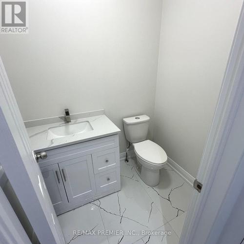 10 Ancon Road, Vaughan, ON - Indoor Photo Showing Bathroom