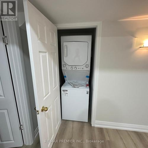 Bsmnt - 10 Ancon Road, Vaughan, ON - Indoor Photo Showing Laundry Room