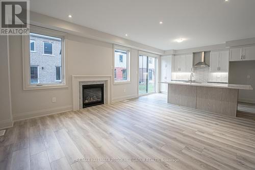 19 Amsterdam Drive, Barrie, ON - Indoor With Fireplace