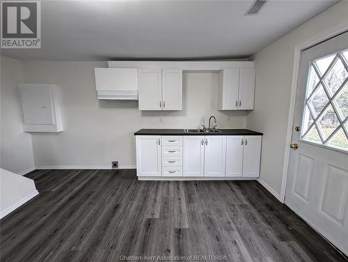 152-154, 158, 162 Colborne Street, Chatham, ON - Indoor Photo Showing Kitchen With Double Sink