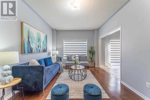 12 Lockburn Crescent, Brampton, ON - Indoor Photo Showing Living Room