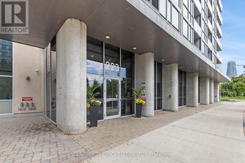 607 - 223 Webb Drive, Mississauga, ON - Outdoor