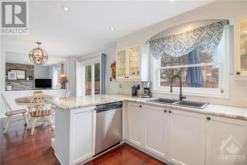 807 Brissac Way, Ottawa, ON - Indoor Photo Showing Kitchen With Double Sink