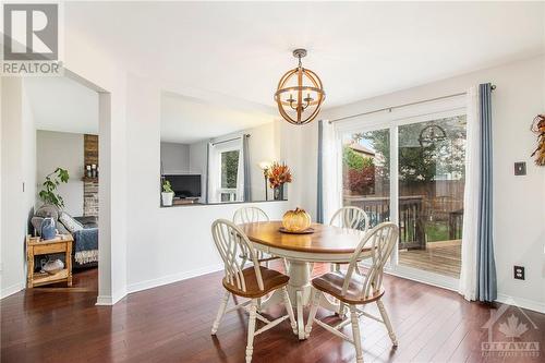 807 Brissac Way, Ottawa, ON - Indoor Photo Showing Dining Room