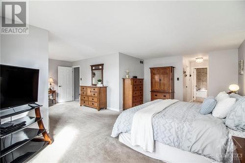 807 Brissac Way, Ottawa, ON - Indoor Photo Showing Bedroom