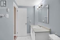 Main Bathroom - 