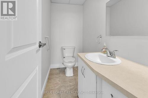 709 - 521 Riverside Drive, London, ON - Indoor Photo Showing Bathroom