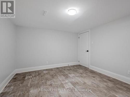 102 Bellevue Avenue, Toronto, ON - Indoor Photo Showing Other Room