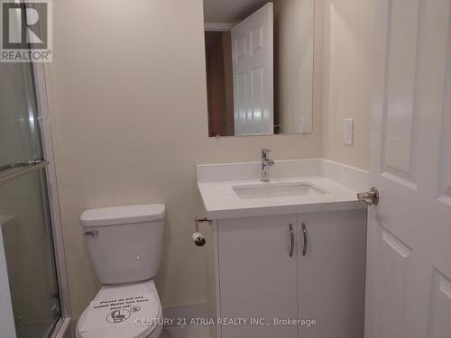 402 - 1 Pemberton Avenue, Toronto, ON - Indoor Photo Showing Bathroom