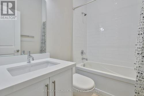 194 Erskine Avenue, Toronto, ON - Indoor Photo Showing Bathroom