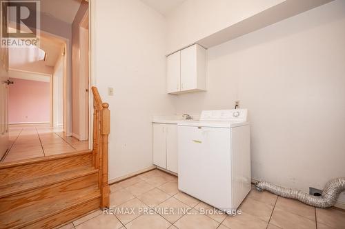 153 Father Ermanno Crescent, Vaughan, ON - Indoor Photo Showing Laundry Room