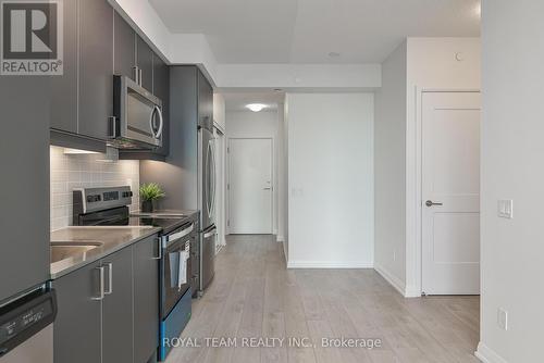 1110 - 7895 Jane Street, Vaughan, ON - Indoor Photo Showing Kitchen