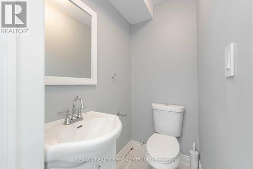 18 Sanford Crescent, Brampton, ON - Indoor Photo Showing Bathroom