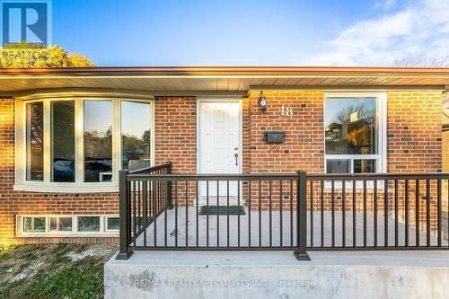 18 Sanford Crescent, Brampton, ON - Outdoor With Exterior