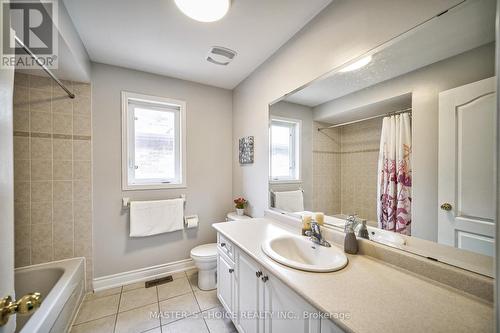 3315 Ruth Fertel Drive, Mississauga, ON - Indoor Photo Showing Bathroom