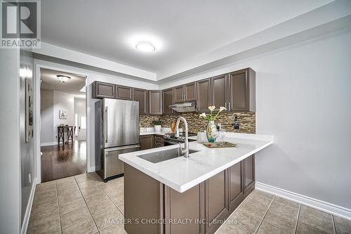 3315 Ruth Fertel Drive, Mississauga, ON - Indoor Photo Showing Kitchen With Upgraded Kitchen