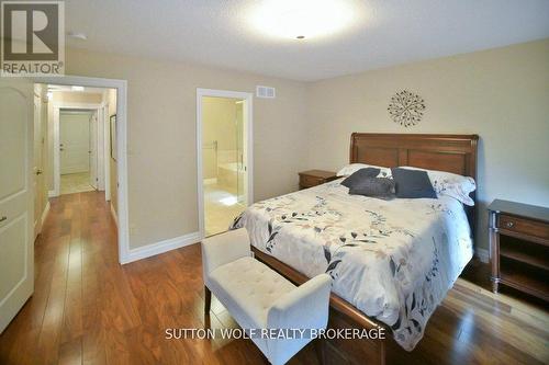 29 - 298 Mogg Street, Strathroy-Caradoc (Se), ON - Indoor Photo Showing Bedroom