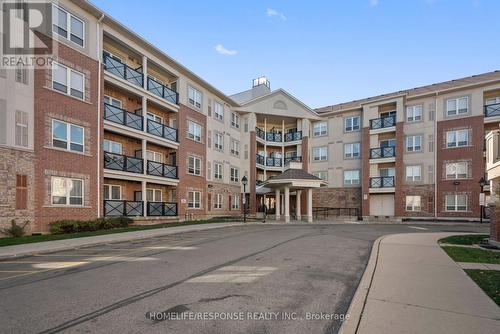 124 - 10 Mendelssohn Street, Toronto, ON - Outdoor With Facade