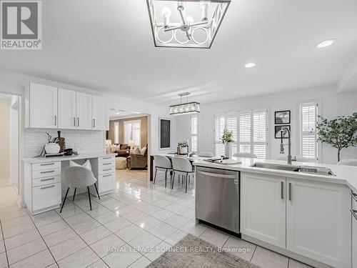 203 Fallingbrook Street, Whitby, ON - Indoor Photo Showing Kitchen With Double Sink