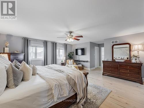 203 Fallingbrook Street, Whitby, ON - Indoor Photo Showing Bedroom