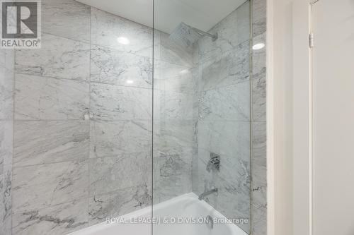 2702 - 32 Davenport Road, Toronto, ON - Indoor Photo Showing Bathroom