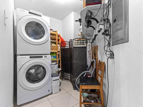 Laundry room - 203-926 Av. Ste-Croix, Montréal (Saint-Laurent), QC - Indoor Photo Showing Laundry Room