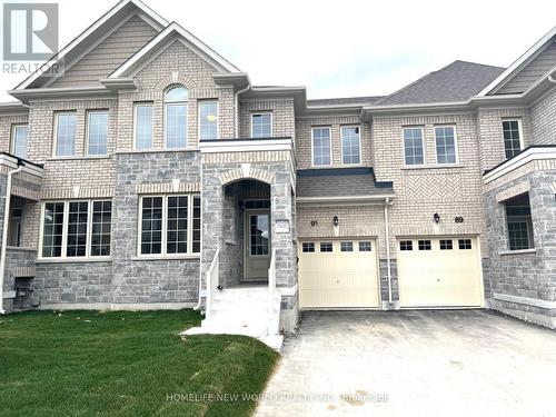 91 Kenneth Rogers Crescent, East Gwillimbury, ON - Outdoor With Facade