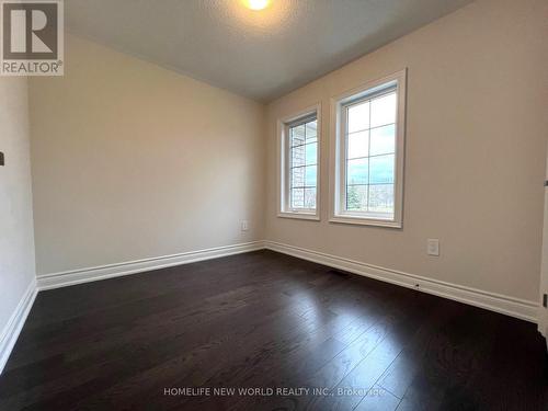 91 Kenneth Rogers Crescent, East Gwillimbury, ON - Indoor Photo Showing Other Room