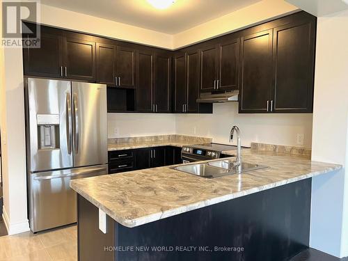 91 Kenneth Rogers Crescent, East Gwillimbury, ON - Indoor Photo Showing Kitchen With Double Sink