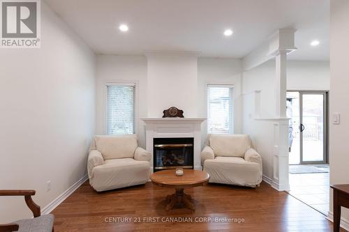 109 Princess Avenue, Middlesex Centre (Komoka), ON - Indoor Photo Showing Living Room With Fireplace