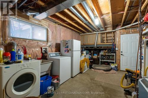 109 Princess Avenue, Middlesex Centre (Komoka), ON - Indoor Photo Showing Laundry Room