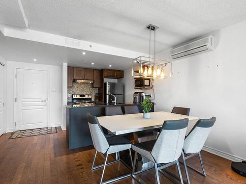 Dining room - 403-450 Rue St-Antoine E., Montréal (Ville-Marie), QC - Indoor Photo Showing Dining Room